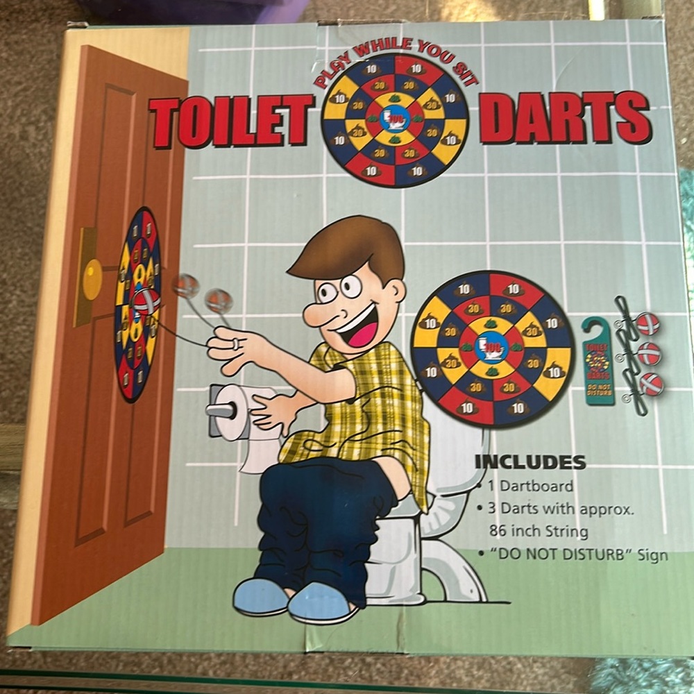 NIB Gag Gift Toilet Darts